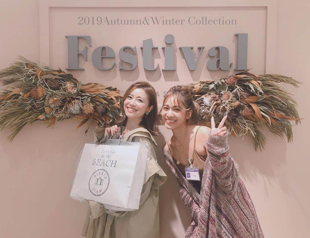 平井喜美さんのインスタグラム写真 - (平井喜美Instagram)「alexiastamのポップアップへ🛍 服も可愛くて秋服を数点お買い物しました♡ . 店員さんがかわいい💖📷 . . #alexiastam #うめ阪 #instapic #instagood  #instafashion #アリシアスタン #autum」10月27日 19時30分 - yoshimi1111