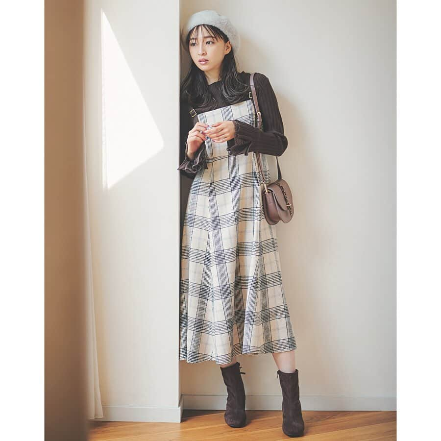 WILLSELECTION OFFICIALさんのインスタグラム写真 - (WILLSELECTION OFFICIALInstagram)「・ Ray 12月号掲載 ・ ・ ✴︎one-piece ¥16,000+tax ✴︎knit ¥8,900+tax ✴︎bag ¥9,800+tax ✴︎shoes ¥13,000+tax ・ ・ ・ #WILLSELECTION #ウィルセレクション  #上西星来 @seira_jonishi_tpd  #raymagazine @ray.magazine」10月27日 19時59分 - willselection_official