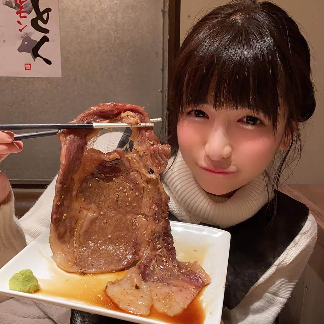 もえのあずきさんのインスタグラム写真 - (もえのあずきInstagram)「カルビなら無限に食べられる🤤💓 #お肉#japanesefood #japanesegirl #japanese_food #japaneseidol #お肉大好き」10月27日 20時38分 - moeazukitty