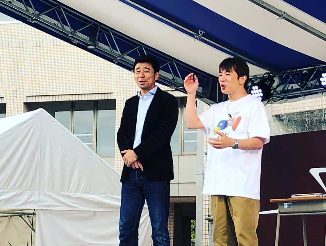 濱口優さんのインスタグラム写真 - (濱口優Instagram)「#学園祭 #富山県立大学  #お寿司　#最高 #なすなかにし　 #神無月　さん #最高」10月27日 21時00分 - hamaguchi_masaru