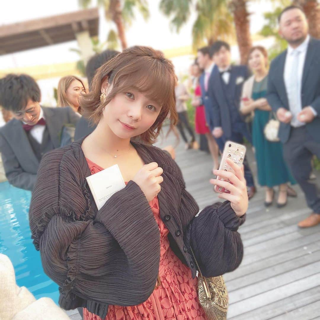 真奈さんのインスタグラム写真 - (真奈Instagram)「実は今日も結婚式でした💒 . 二日連続たくさん幸せを いただいちゃいました☺️ . 素敵な写真たくさんだったから あとで載せよ〜〜👼❤︎」10月27日 21時09分 - manatmnt0116