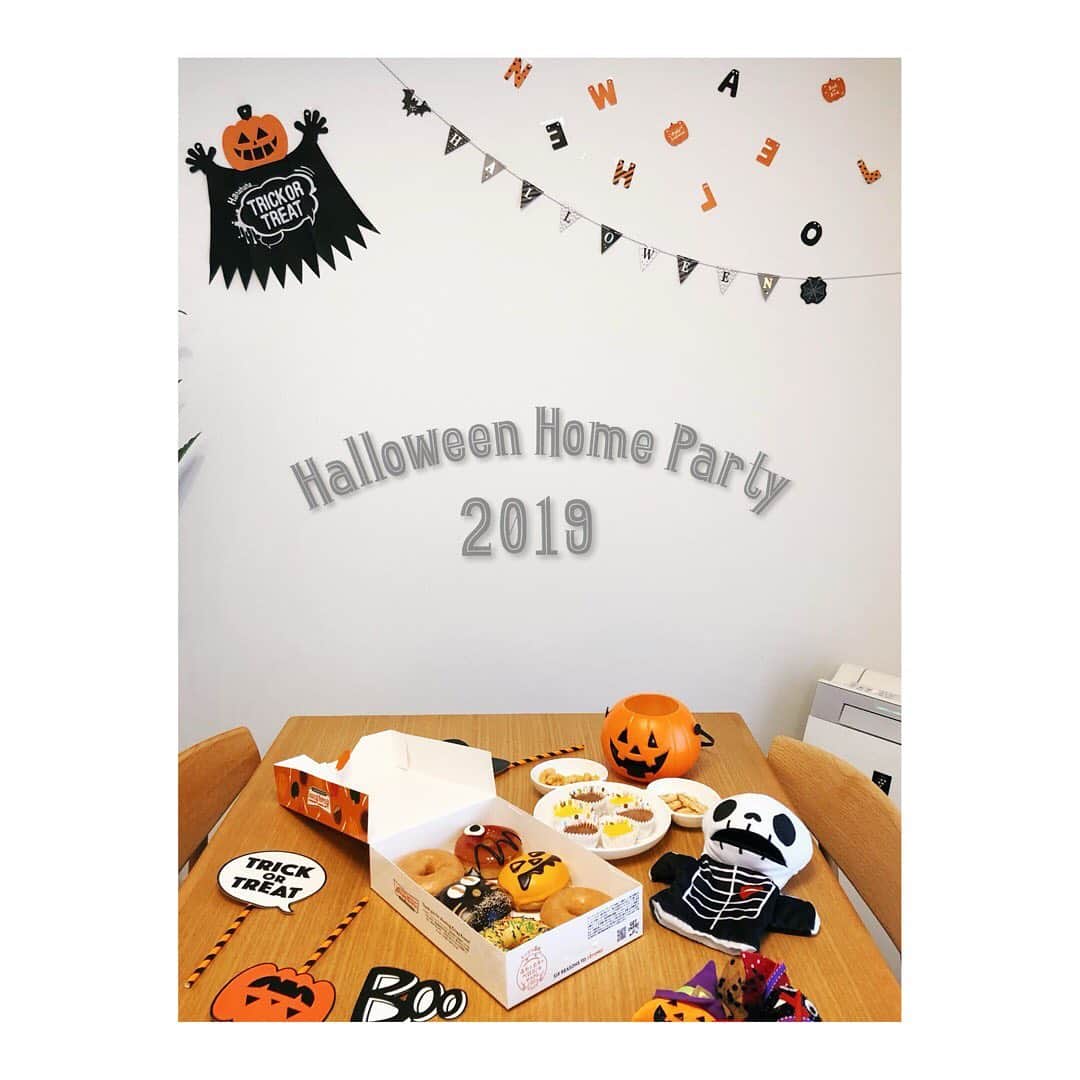 のインスタグラム：「今年もやりました🎃👻🦇 #ハロウィン　#ハロウィンパーティー #ハロウィンホームパーティー #halloween #halloweenparty #halloweenhomeparty」