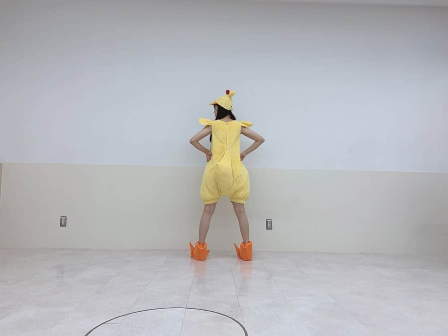 古賀成美さんのインスタグラム写真 - (古賀成美Instagram)「🐤🐣🐥 . . I am...hiyoko . . #ひよこ #変身 #ハロウィン #ハロウィンコスプレ #握手会」10月27日 21時15分 - narunaru_330