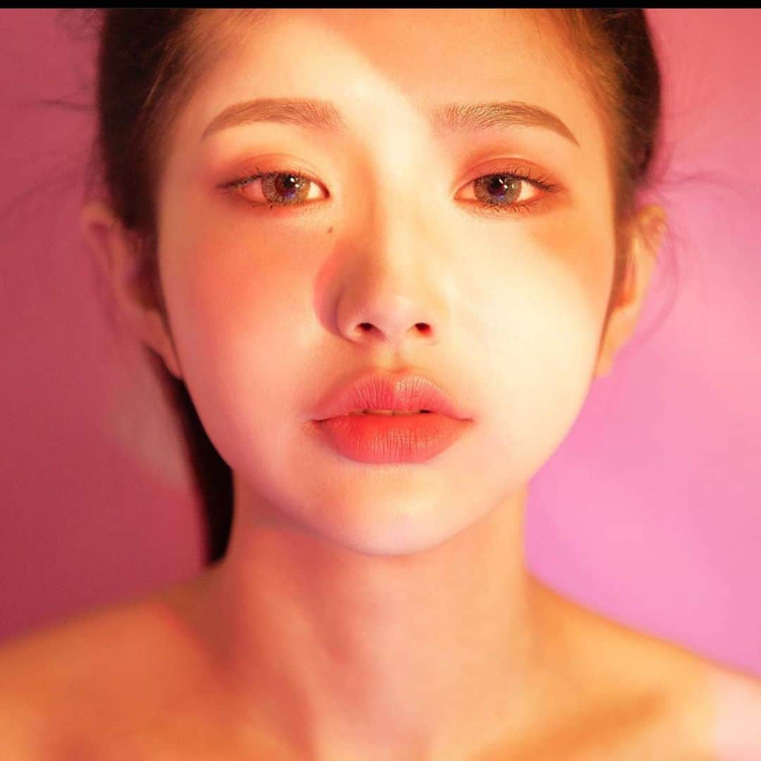 Chuuのインスタグラム：「Hi, kristin! who are you today?💖」