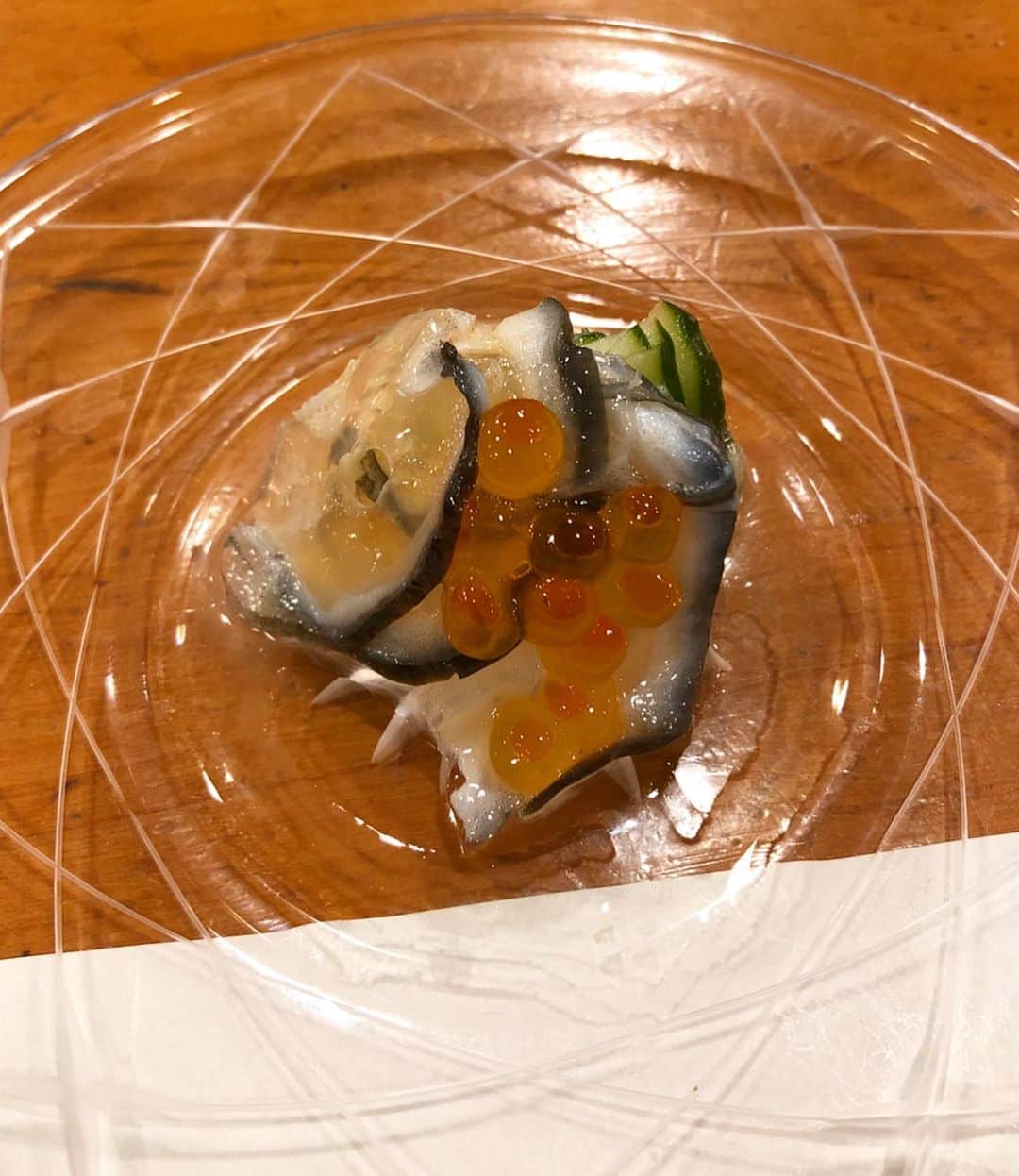 阪本智子さんのインスタグラム写真 - (阪本智子Instagram)「🥢♡ 山口県での釣り取材の夜に伺った ｢食楽処かわ西 ｣✨✨ 何を食べても美味しかった(⸝⸝⸝ᵒ̴̶̷̥́ ꒳​ ᵒ̴̶̷̣̥̀⸝⸝⸝)❤ 見た目も味も自分の目指すところだった🤣✨ #もっと料理を極めたくなった #美味しいものを食べることが料理上手への近道 #料理修行をお願いしたい笑 ＊ Instagramを初めてから今日で3周年✨✨ いいね♡やコメントいつも沢山ありがとうございます‼️ これからもよろしくねー(∩´∀`∩)💕 ＊ #food #foodstagram #fish #seafood #fishing #washoku #japanesefood #delicious  #ご飯 #晩御飯 #和食 #和食ごはん #日本食 #山口県 #瓦そば #阪本智子 #Instagram #3周年 #いつもありがとう #感謝」10月28日 7時07分 - tomoko_sakamoto423
