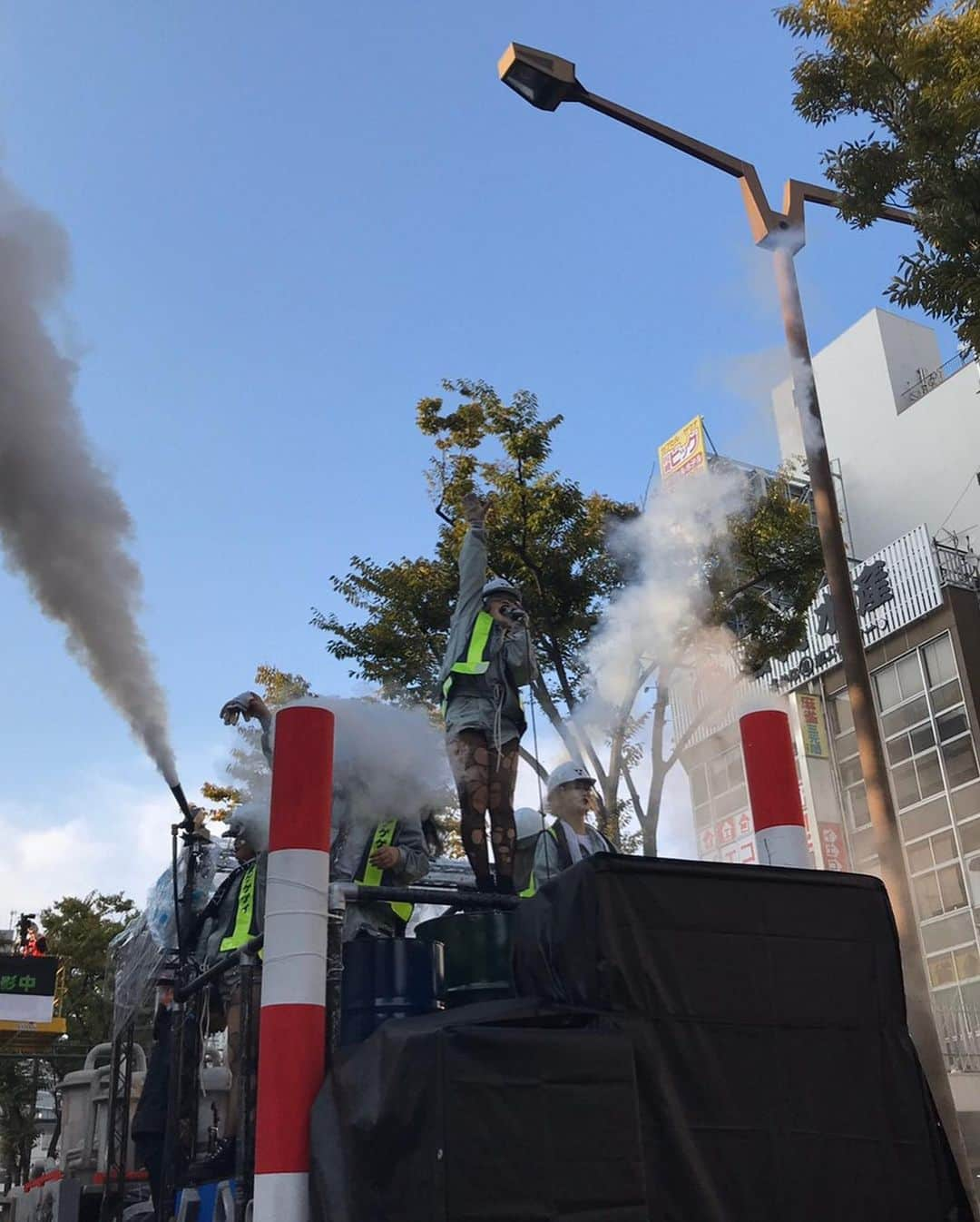 東京ゲゲゲイさんのインスタグラム写真 - (東京ゲゲゲイInstagram)「カワハロ👻ありがとうございました😊 ▼ゲゲスタッフ  #カワハロ #ハロウィン #東京ゲゲゲイ」10月28日 7時19分 - tokyogegegayinsta