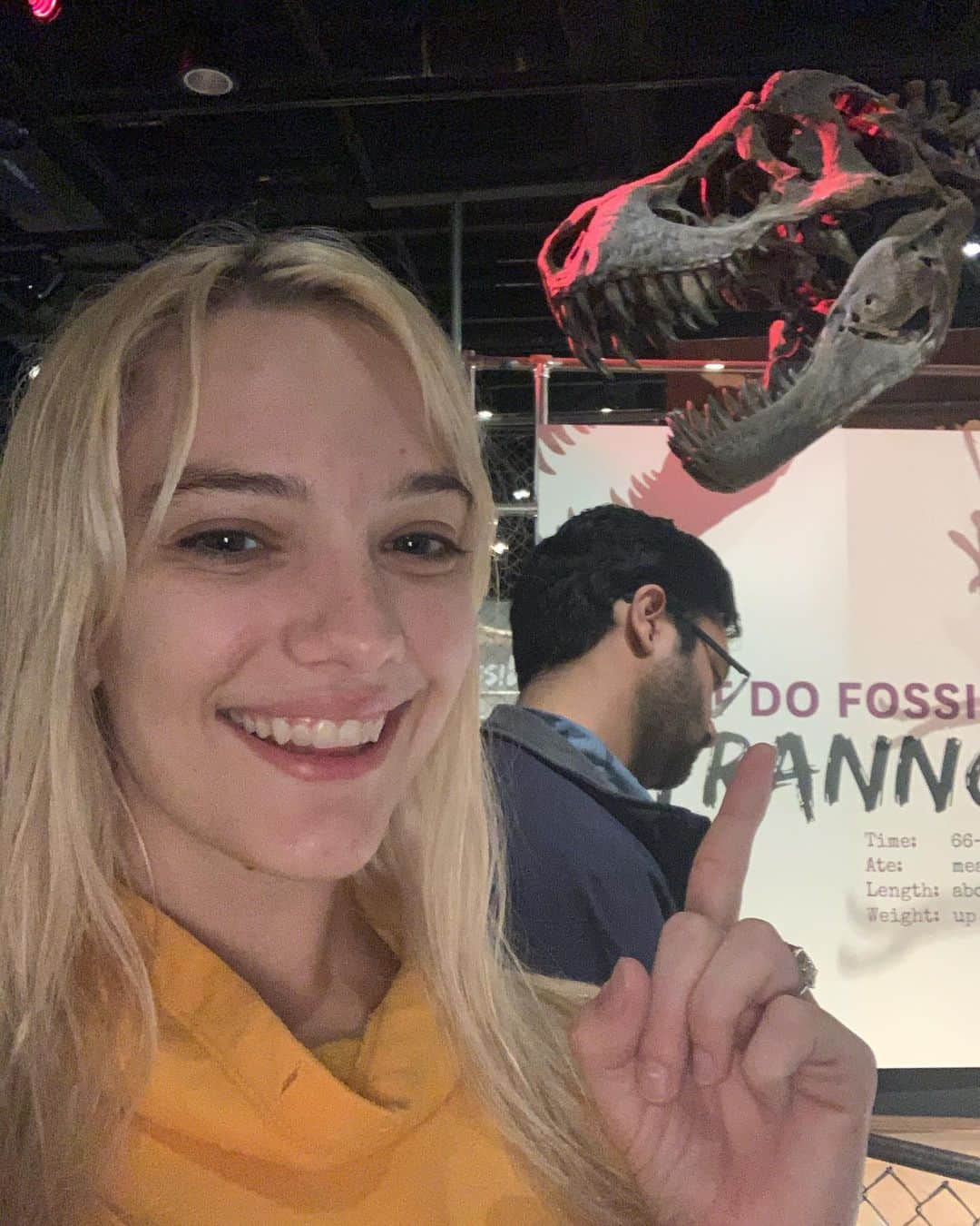 ケナ・ジェームスさんのインスタグラム写真 - (ケナ・ジェームスInstagram)「Went to the Smithsonian while I was in D.C. and I’m just getting around to posting the pics! I loved it so much (even though I got drenched walking in the rain to other parts)」10月28日 7時24分 - realkennajames