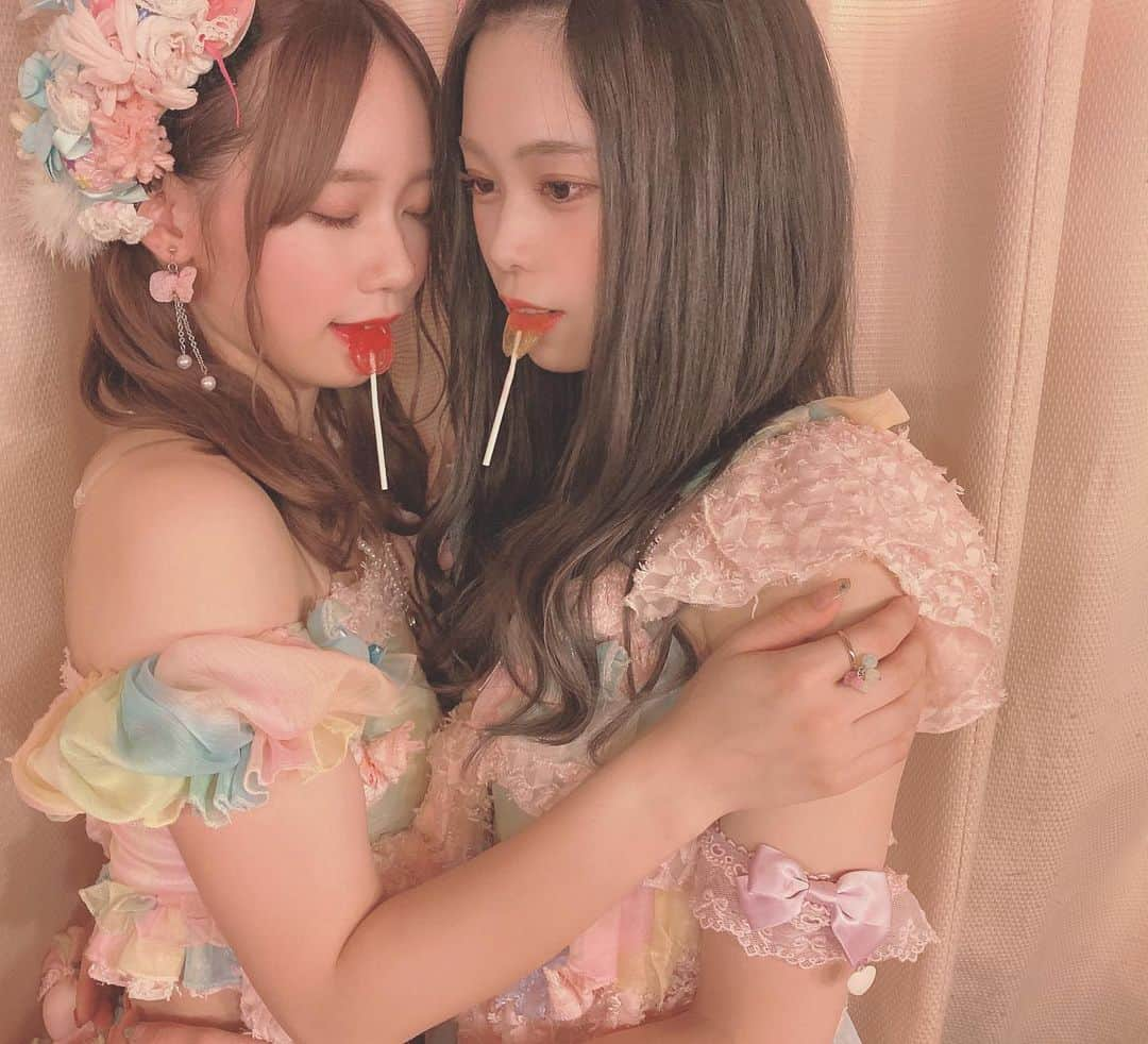 服部有菜さんのインスタグラム写真 - (服部有菜Instagram)「ゆうななせ キャンディ🍭💖 . . #チームb #シアターの女神 #キャンディ #🍭」10月27日 23時29分 - yuna__0330.48