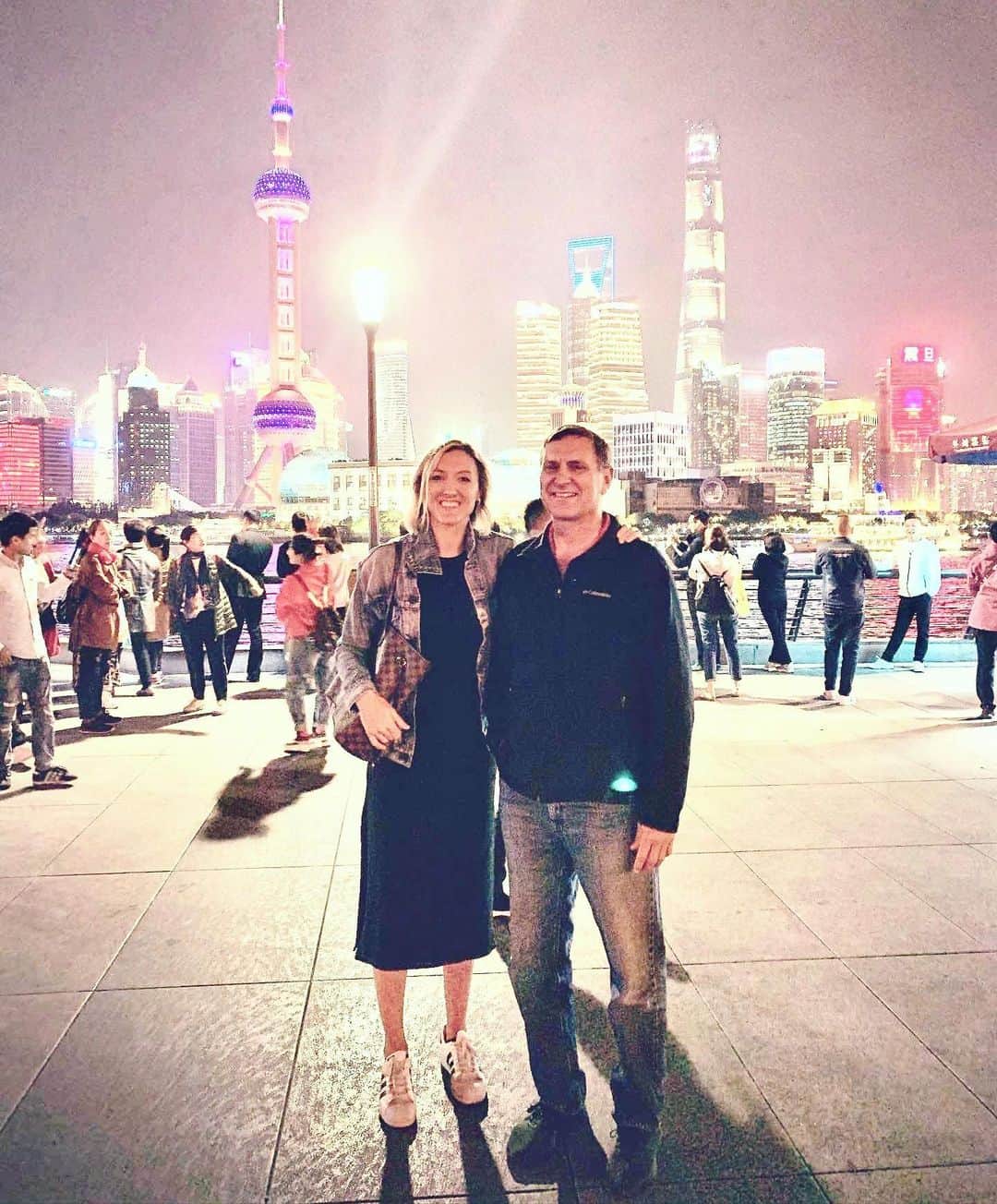 ジョーダン・ラーソンさんのインスタグラム写真 - (ジョーダン・ラーソンInstagram)「Dinner at the Bund 🌟  #shanghai」10月27日 23時34分 - gov1007