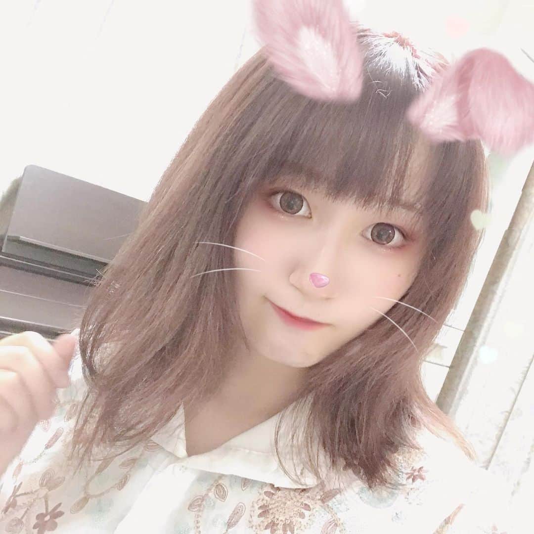 希月紫帆のインスタグラム：「久々の自撮り...⸜❤︎⸝‍ 成仏させてください～  ほんっっとーに久々に美容院に行ったの！ 鏡見るの楽しくなったよ୨୧⑅*.」