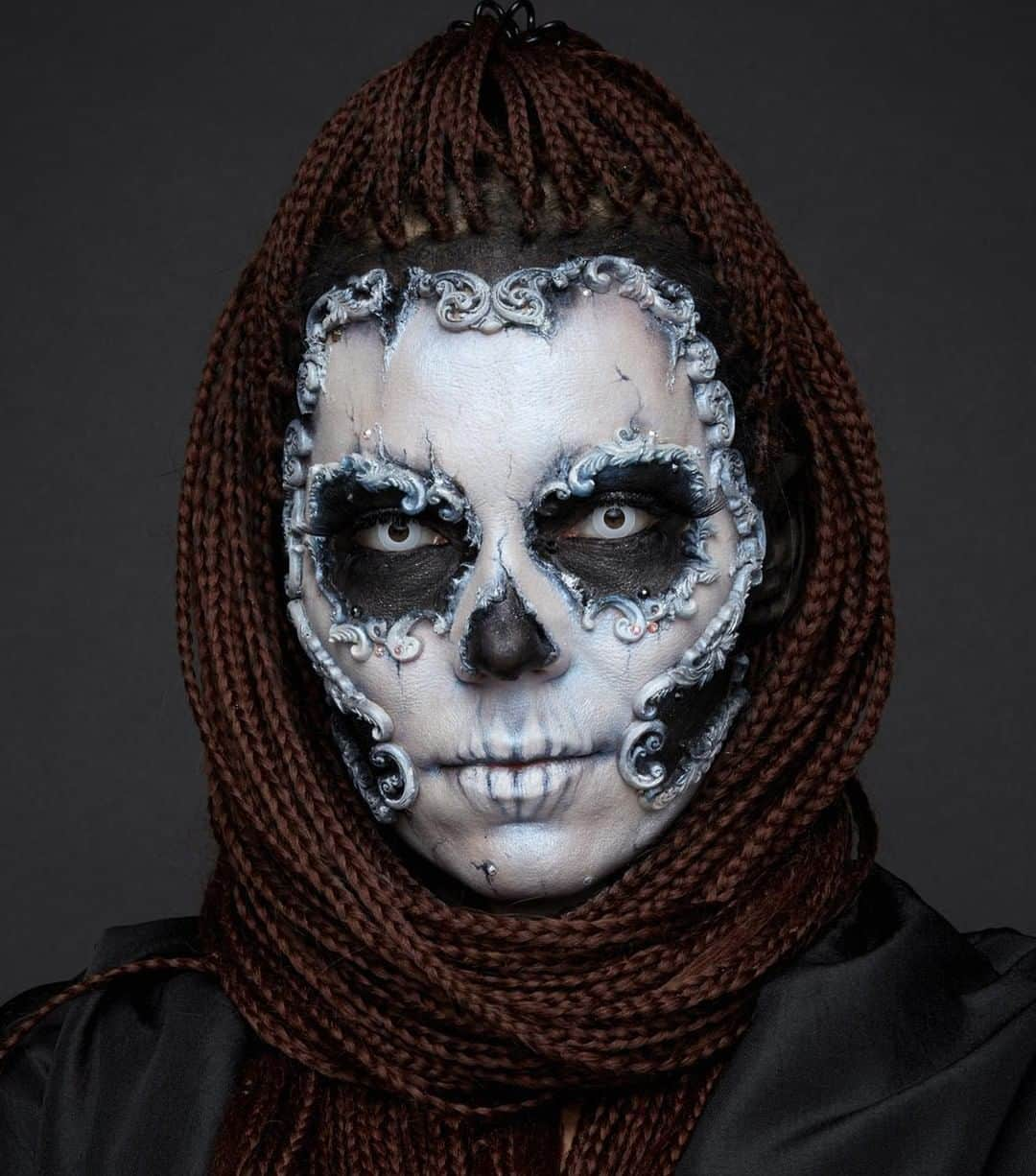 NYX Cosmeticsさんのインスタグラム写真 - (NYX CosmeticsInstagram)「Mesmerized by this intricate #skullmakeup by #FACEAwardsBaltics winner @jelena_pidjasa 💀 Recreate the look using our SFX Creme Colour in 'White' + Epic Ink Liner ✔️🖤 || #nyxcosmetics #nyxprofessionalmakeup #crueltyfreebeauty #wonderlandafterdark」10月28日 0時59分 - nyxcosmetics