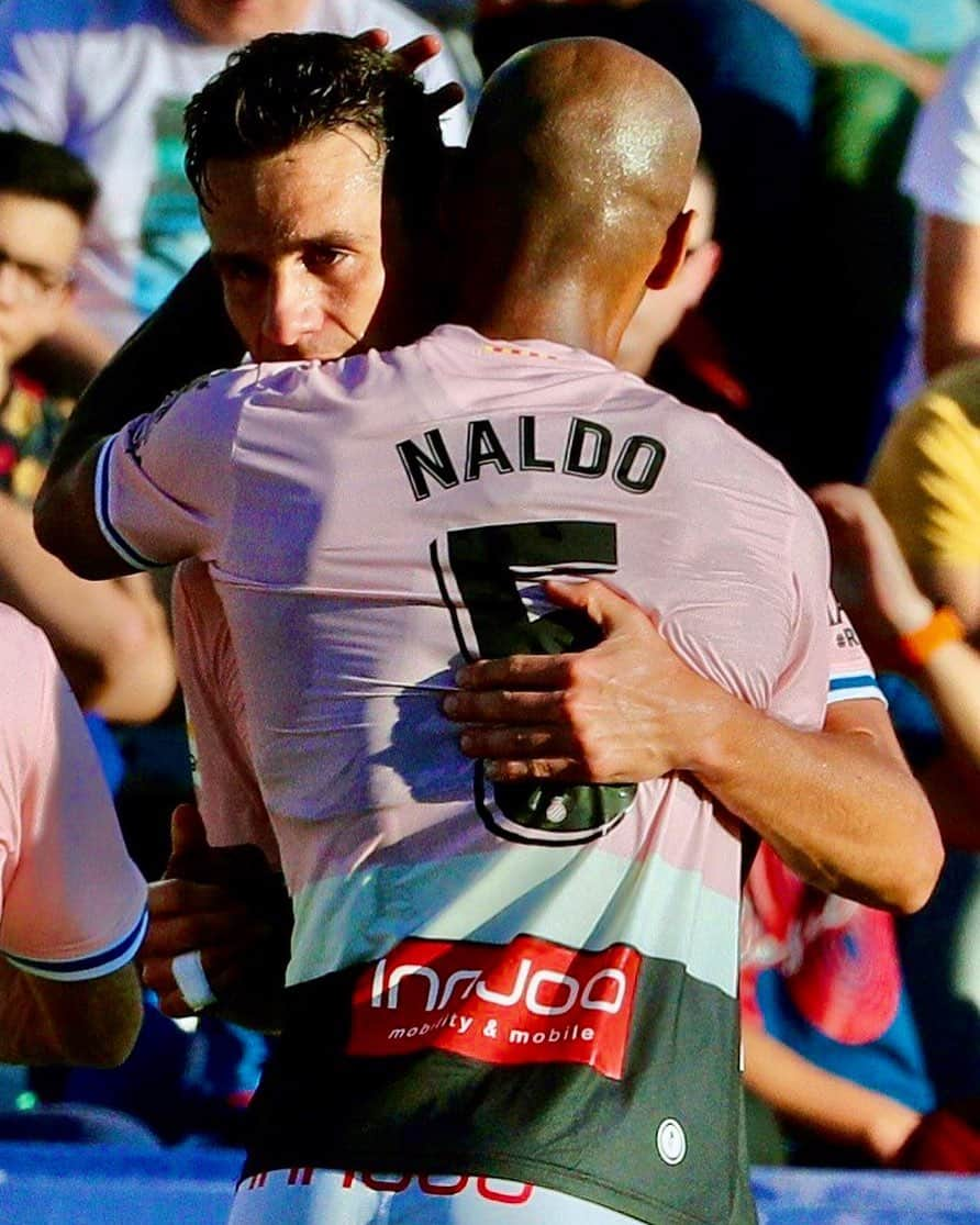 LFPさんのインスタグラム写真 - (LFPInstagram)「When you score your first goal of the season! 🎊 • #LaLiga #LaLigaSantander #Espanyol #Naldo #Football #Goals」10月28日 1時01分 - laliga