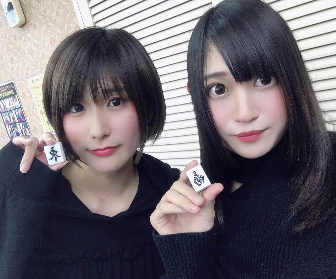 のインスタグラム：「🀄️ . 麻雀トークライブ "ポンチー論" ありがとうございました💗 . 千歳りみプロと自分の2人が ゲスト出演でした〜〜(*'▽'*) . また番組公開されたら お知らせします🖥✨ . . . .  #来栖うさこ  #齧り付きたいお尻 #愛媛県産グラドル #グラドル #グラビア #ショートカット女子 #お尻 #model #cosplayer #麻雀 #千歳りみ #ポンチー論」