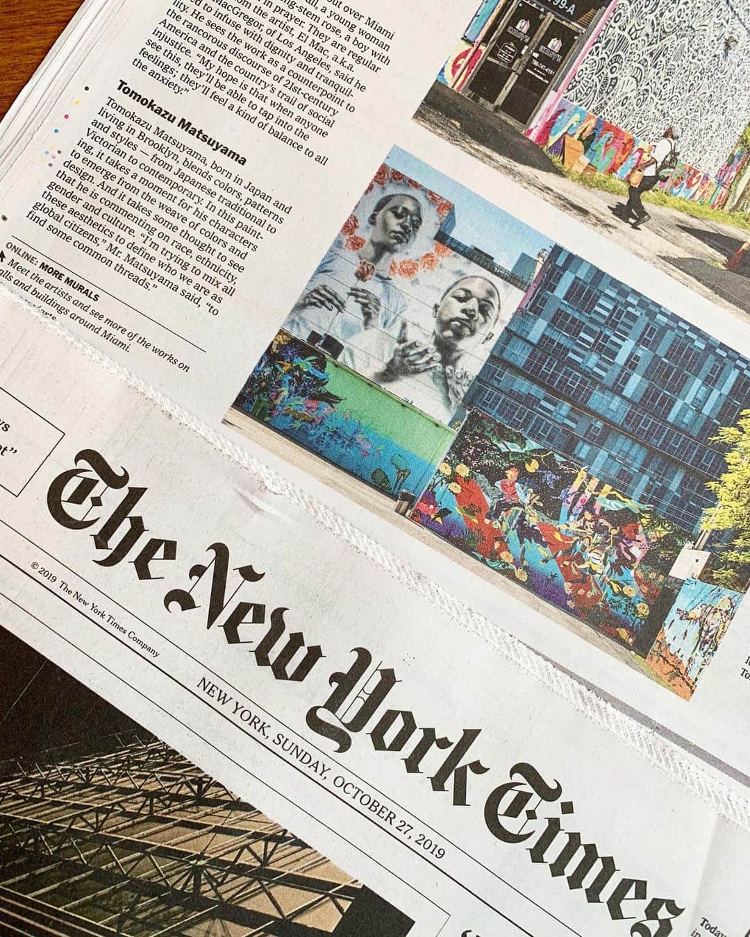 松山智一のインスタグラム：「Today’s @NYTimes in “Fine Arts & Exhibition “ section. Introduced and discusses murals/ artists with conceptual messages 🙏🙏@goldmanglobalarts @wynwoodwallsofficial @jessicagoldmansrebnick @monicamquinonez  先日のオンライン記事に続きニューヨーク•タイムスの紙面のアート欄でも掲載。ありがたい！メッセージ性をもつパブリックアートを作る作家の一人として紹介。🙇🏻‍♂️」