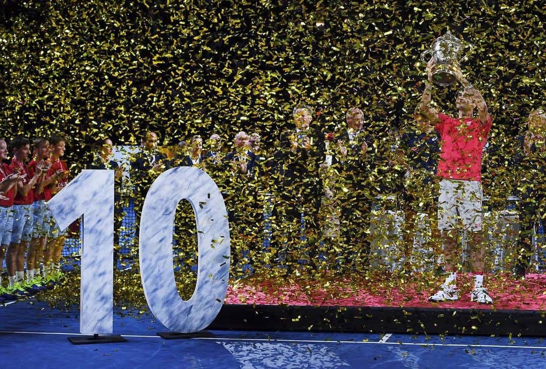 ロジャー・フェデラーのインスタグラム：「There’s no place like home🇨🇭👏🏼🏆#basel」