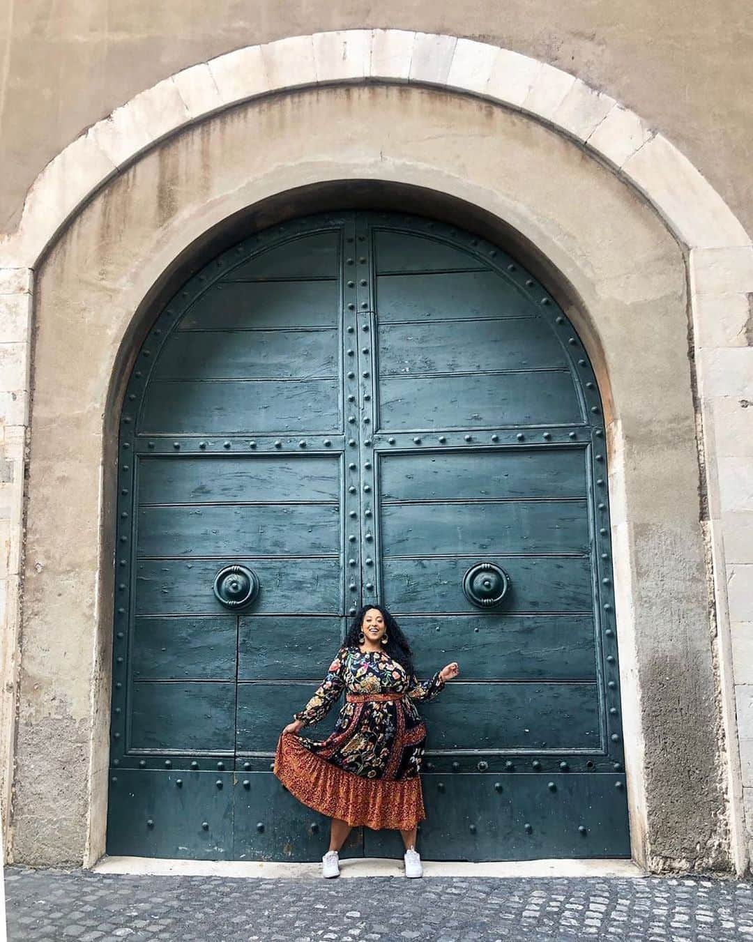 Anthropologieさんのインスタグラム写真 - (AnthropologieInstagram)「We think this look will open doors ✨ Photo via @missalexlarosa (link in profile to shop)」10月28日 4時05分 - anthropologie