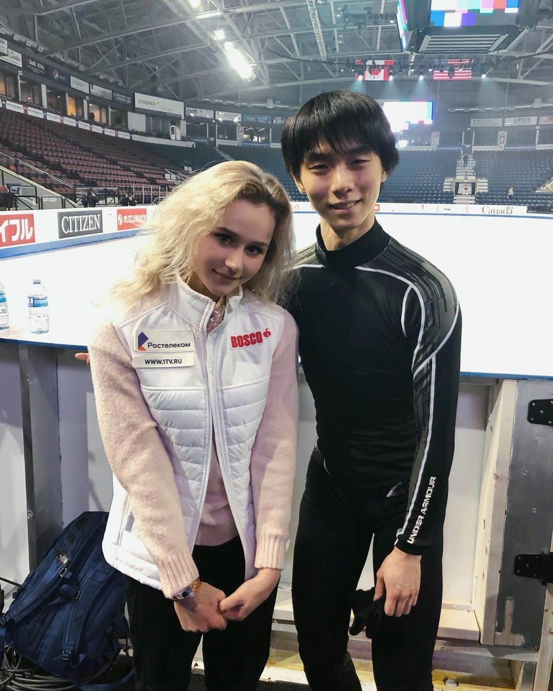 セラフィマ・サハノヴィッチのインスタグラム：「With a legend 🕊🇯🇵 #yuzuruhanyu#skatecanada 📸 by @jmedvedevaj ❤️」