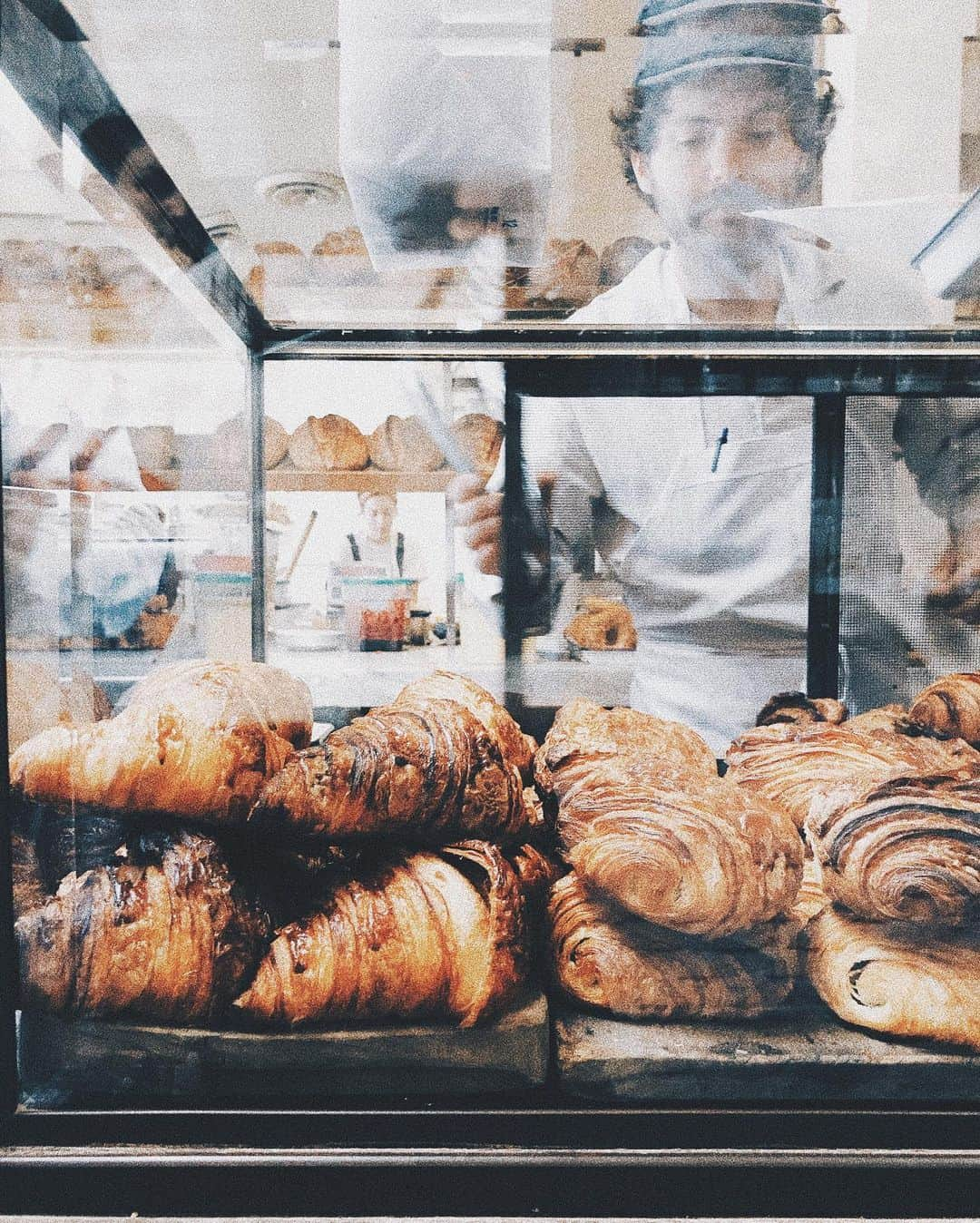 marikoさんのインスタグラム写真 - (marikoInstagram)「BAKERY  I ♡ Croissant」10月28日 6時14分 - mariiko_re