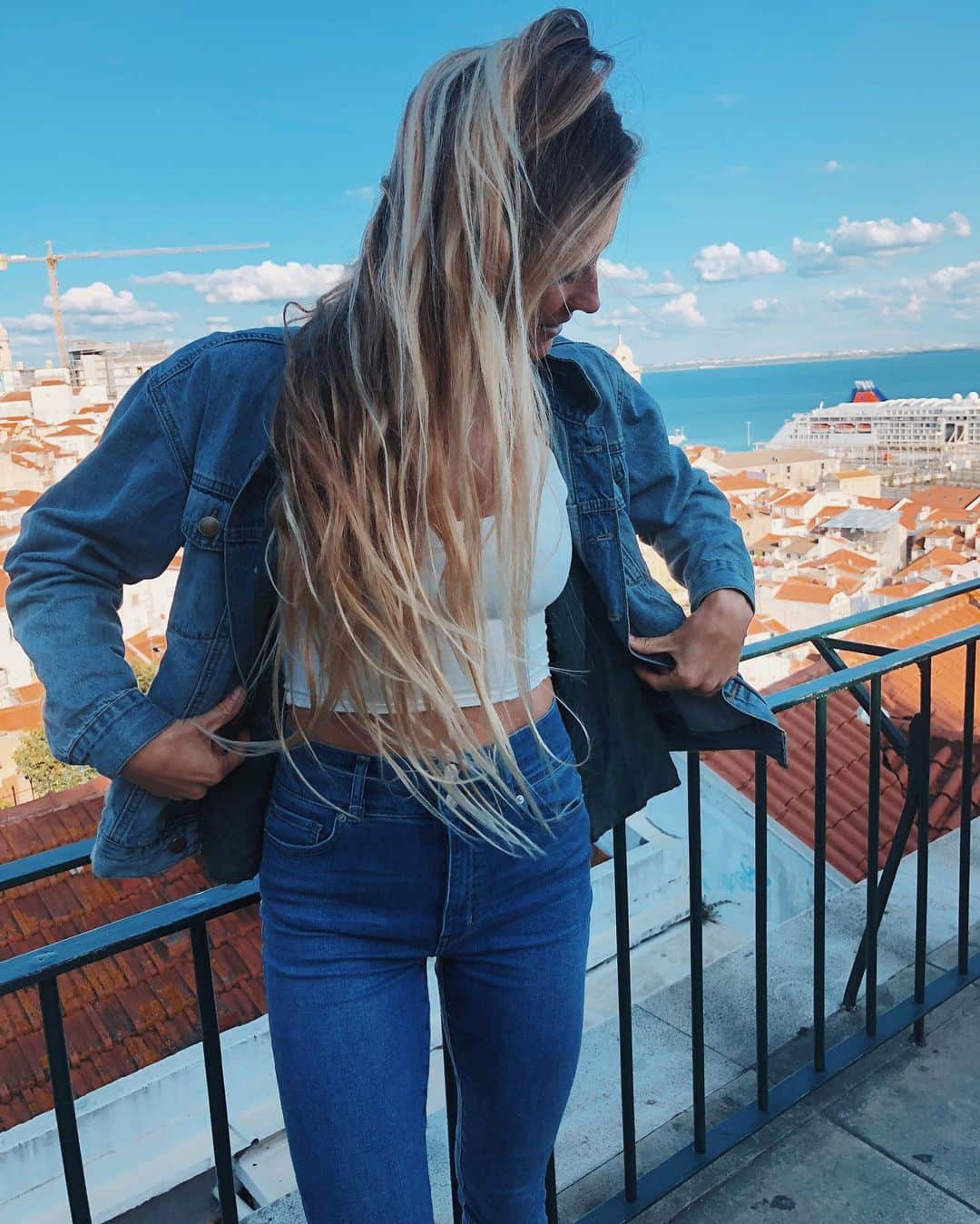 アラナ・ブランチャードのインスタグラム：「Don’t want to leave 🍷💃」