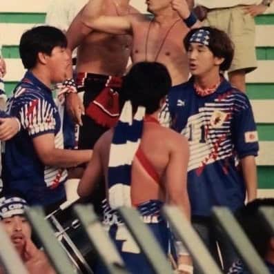 植田朝日のインスタグラム：「🇯🇵🇯🇵🇯🇵﻿ ﻿ 1993.10.28 ドーハの悲劇からもう26年ですよ〜。﻿ ﻿ 四半世紀も経てば完全に昔話。﻿ ﻿ 若い世代にとったらワールドカップに出れなかった時代の事なんて興味ないんだろうな〜⁉️苦笑﻿ ﻿ でもね、俺にとっては忘れられない特別な日だったのよ。﻿ ﻿ #ドーハの悲劇 #ドーハ1993+」