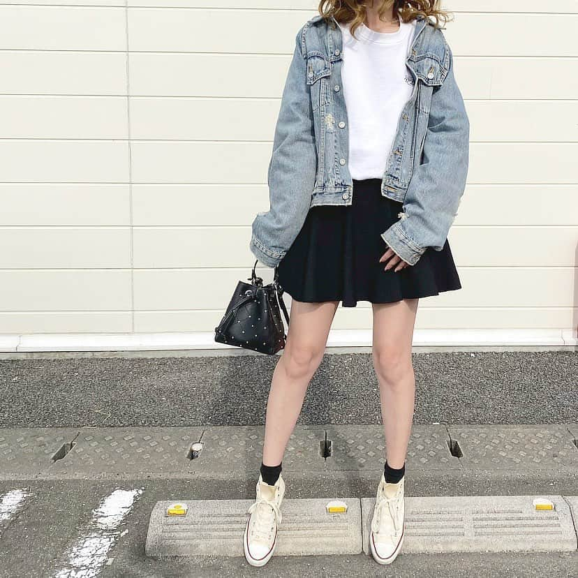 Maiさんのインスタグラム写真 - (MaiInstagram)「#ootd #moussy #converse #コンバース #stussywomen #zara #ザラ コーディネートの詳細はブログに書いてます🌹」10月28日 17時24分 - maimaimai1016