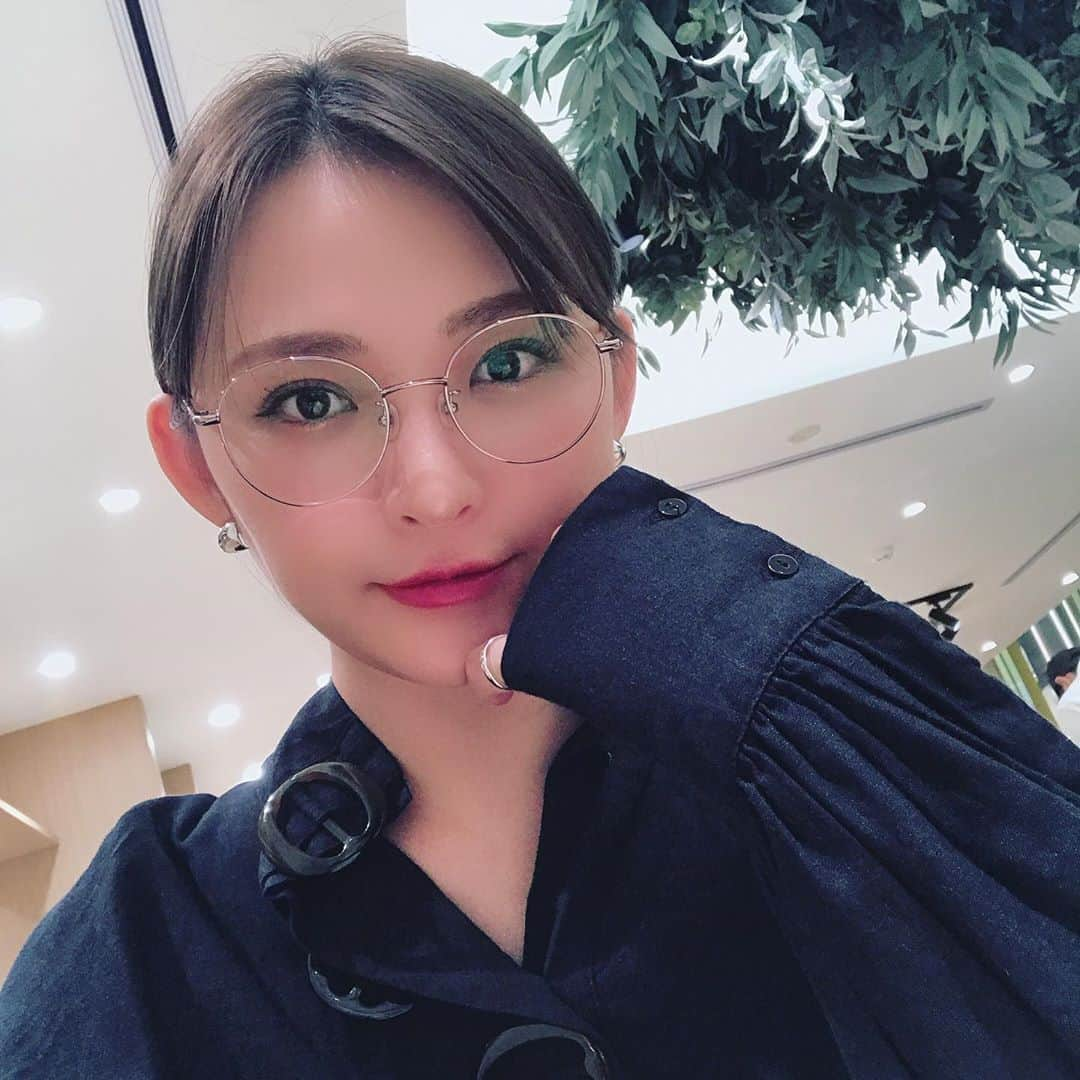 鈴木咲さんのインスタグラム写真 - (鈴木咲Instagram)「眼鏡👓」10月28日 17時41分 - sakisuzuki1103