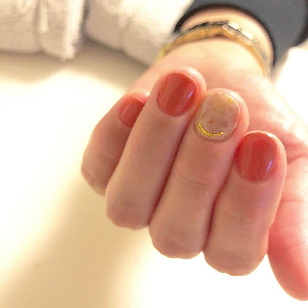 Kana Kobayashiさんのインスタグラム写真 - (Kana KobayashiInstagram)「#shortnail #nails #ネイル #タイダイネイル  #ショートネイル #Anela #青山」10月28日 8時59分 - anela_kana