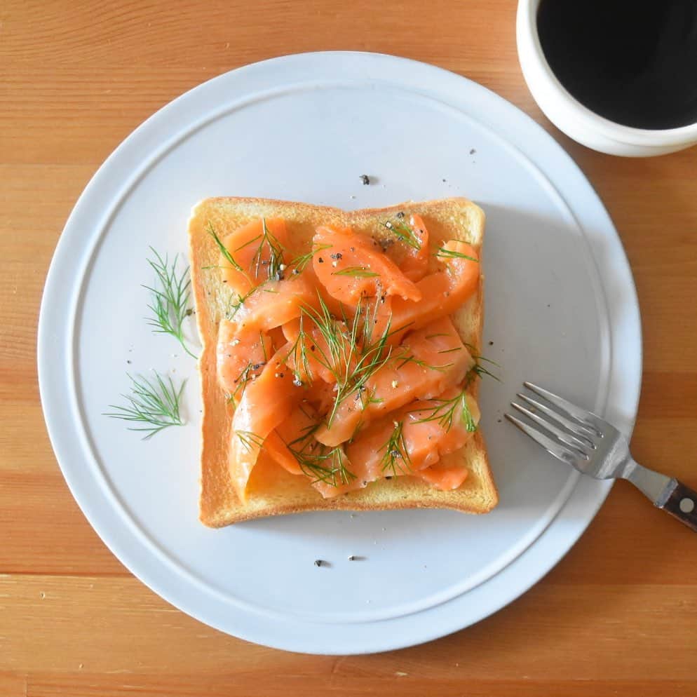 山崎佳のインスタグラム：「Today’s breakfast.」