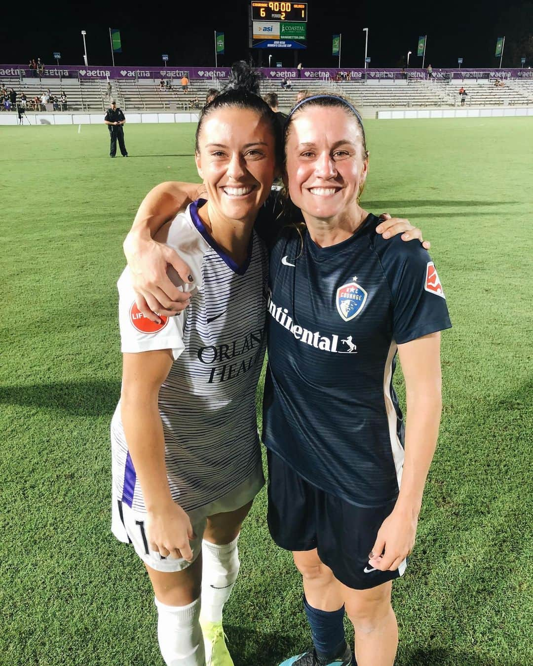 アリ・クリーガーさんのインスタグラム写真 - (アリ・クリーガーInstagram)「Congrats to you, @heatheroreilly ! What an inspiring career! You’re an incredible friend and the best teammate. I’m honored to have played along side you but most important, so grateful for our lifelong friendship! I can’t wait to see your continued success in the future! Love you lots. xo ❤️👑🙌🏽🏆」10月28日 9時29分 - alikrieger