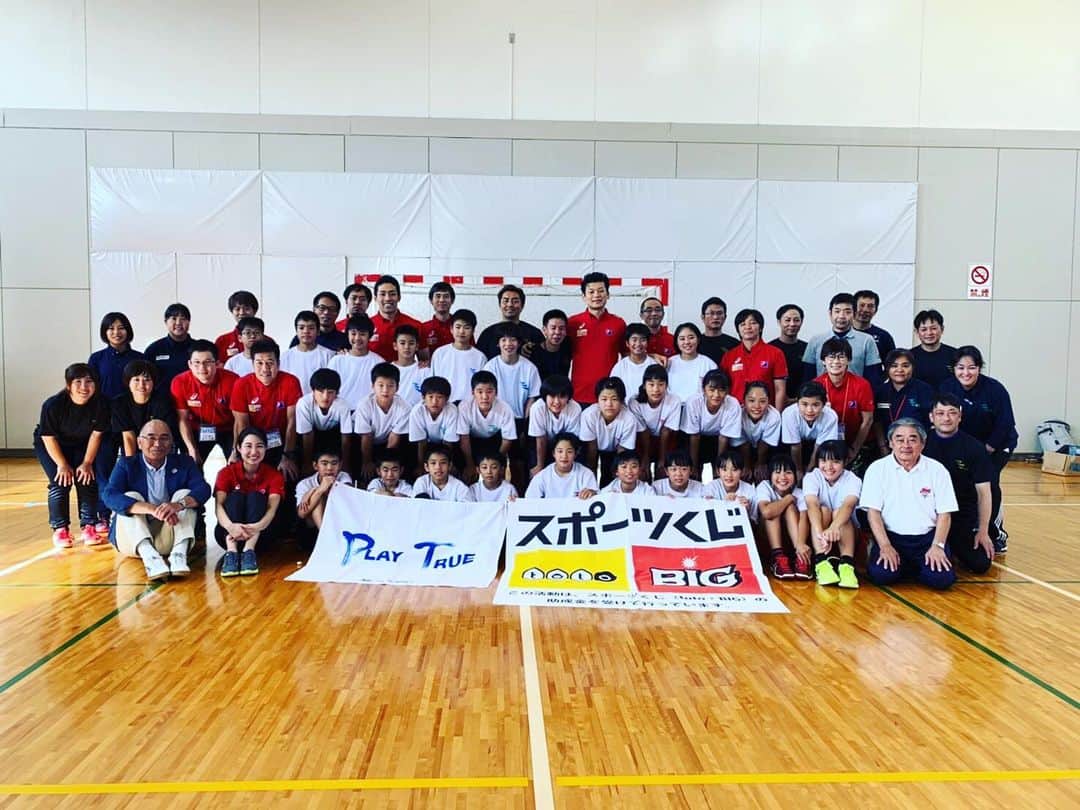 銘苅淳のインスタグラム：「未来の宮崎代表 未来の日本代表 未来の日本、ハンドボールを担う宝物たち  このまま磨いて輝きを増していけ〜」