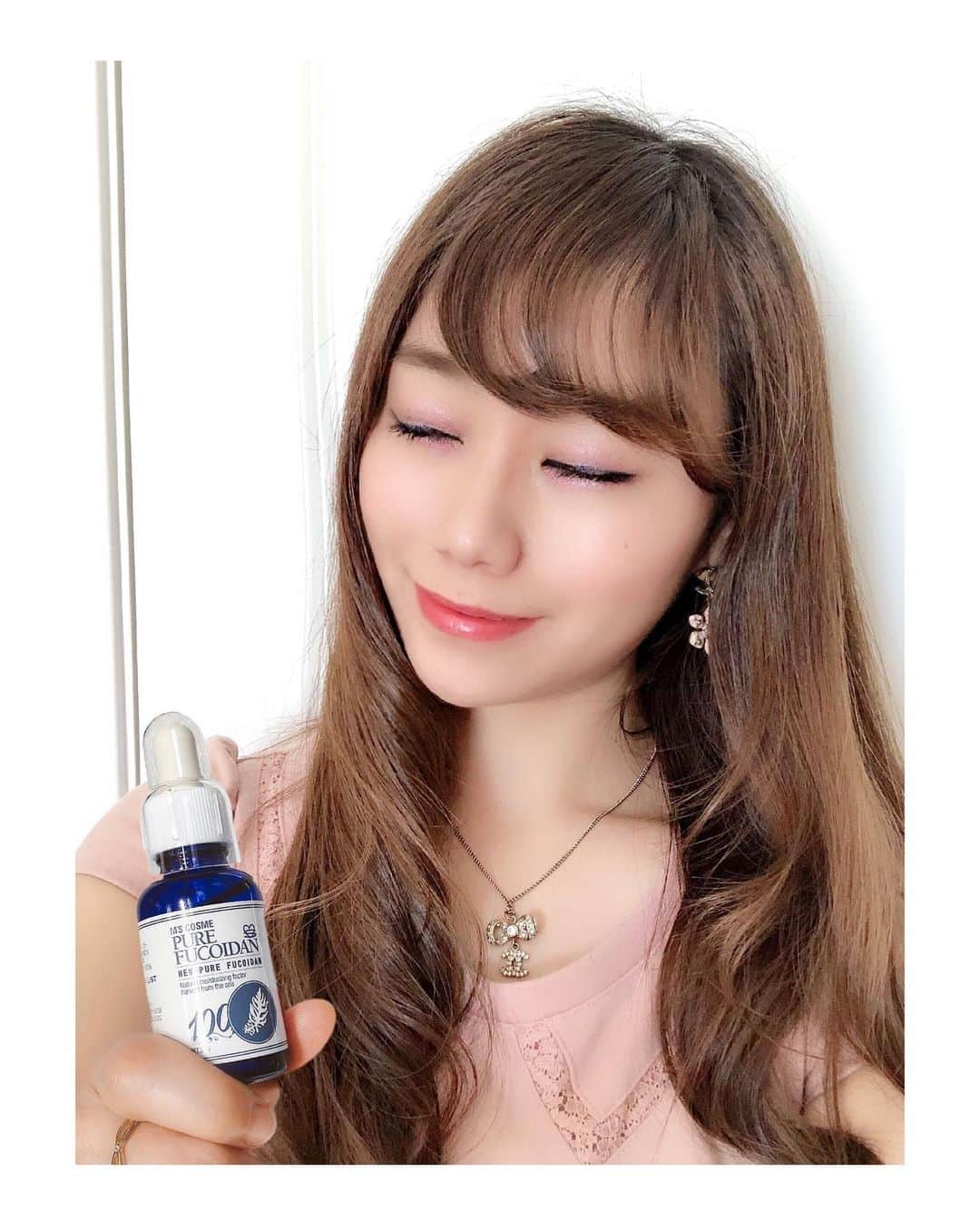 amiさんのインスタグラム写真 - (amiInstagram)「． Recommended serum ． ニューピュアフコイダン高濃度美容液を お試ししてみました😊 @mishiilist ． もずく1㎏からわずか0.8ｇしか取れない 希少な成分を高めた、フコイダン原液 100％のの超極濃美容液との事で 気になっていたんです❤️ ． 肌にさらっとなじみ肌の奥までしっかり と保湿してくれて、もちもち感♡ ． 臨床試験実施済みとのことで 安心ですฅˆ•ﻌ•ˆฅ♬*゜ お肌も喜んでます💕 ． ． ． #ニューピュアフコイダン #ミッシーリスト #mishiilist #美容液 #エイジングケア #スキンケア #高橋ミカ #フコイダン #ambassador」10月28日 10時01分 - amikuma1219