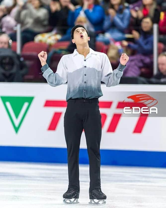 ジュリアン志傑乙さんのインスタグラム写真 - (ジュリアン志傑乙Instagram)「Extremely thankful to be invited to compete at the Skate Canada International Grand Prix this season. It has been such great fun to skate in front of the amazing crowd here in Kelowna! Happy with what I put out but i know for sure that there's still much room to improve. Hoping the remainder of the season will be good. . . . . . . . . . . . . . . #skatecanada #SCI2019 #SkateCanadaInternational2019 #ISUGP #GrandPrix #Kelowna #BC #competition #iceskating #figureskating #athlete #pushhard #keepfighting #srikotahospital #caringhealthcare #supportingsports #supportingyouth #skatewithsksmc #isu #edea #edeafamily #mkblades #TeamMAS #TeamMalaysia」10月28日 11時23分 - julianyeeee