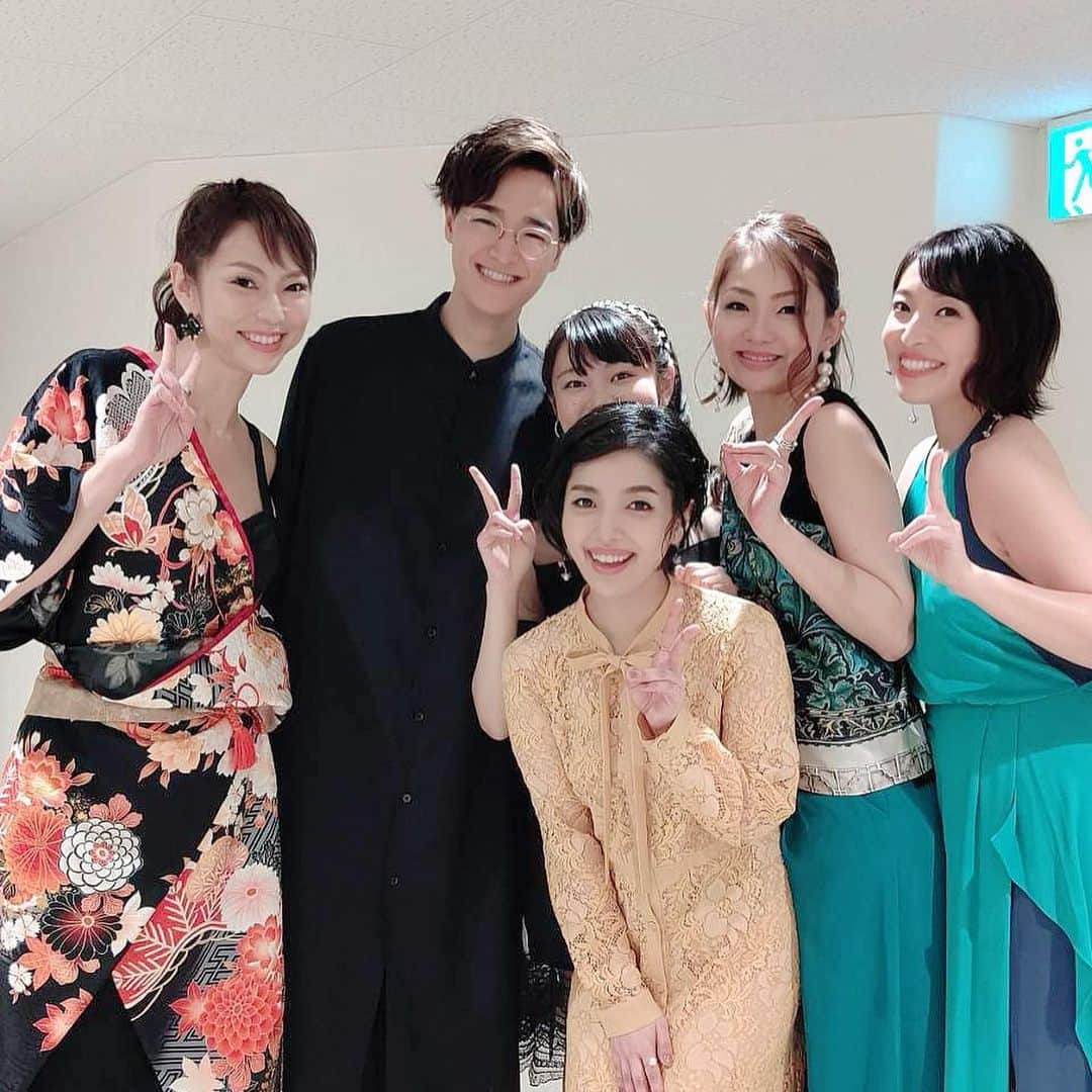 宮本美季のインスタグラム：「ああ、楽しかったなぁカラオケバトル コンサート😭😳😌大阪の皆さん温かい声援をありがとうございましたー！！ #すでにみんなが恋しい #カラオケバトル  #テレビ東京 ＃大阪 #オリックス劇場」
