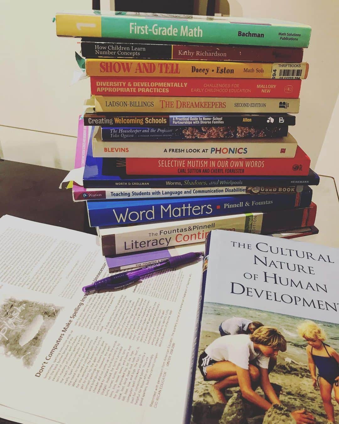 RyosukeTakenakaのインスタグラム：「at least 500pages a week〜 but all reading is fun. start to prep GRE for ph.D . #reading#assignment#book#university#留学#海外#アメリカ#本#paper」