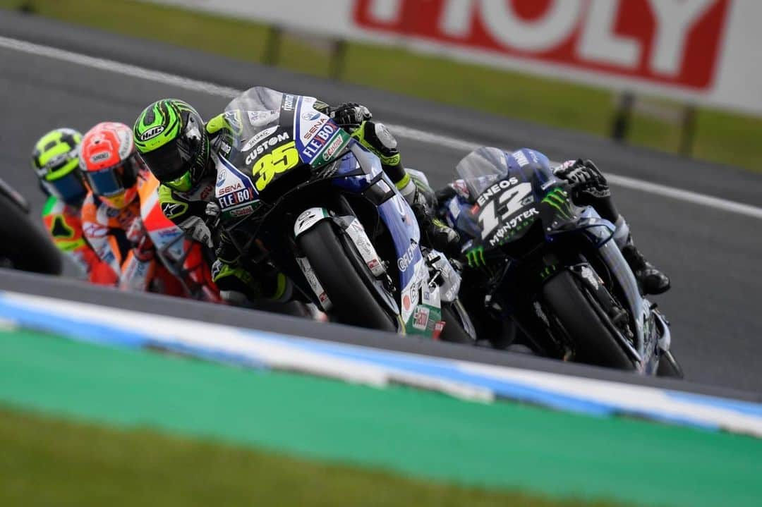 MotoGPさんのインスタグラム写真 - (MotoGPInstagram)「Leading the pack 💪 // What a ride from @calcrutchlow at the #AustralianGP 🇦🇺 to take his best result of the 2019 season! 🥈👏 #MotoGP #Motorcycle #Racing #Motorsport #CC35」10月28日 12時19分 - motogp