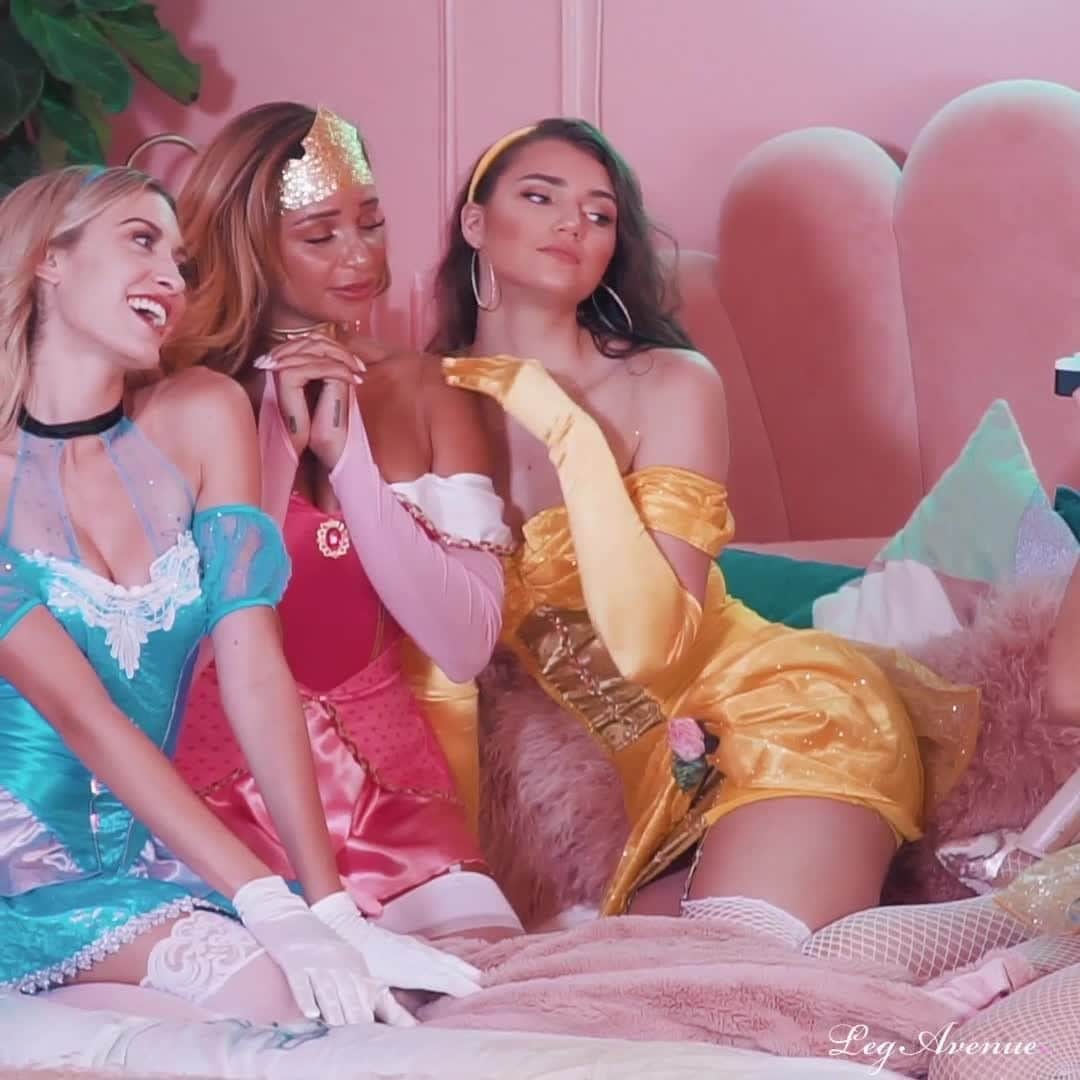 レッグアベニューのインスタグラム