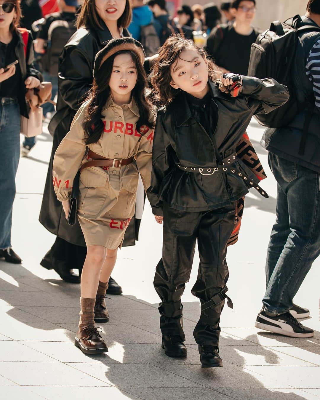 가로수길 , Seoulさんのインスタグラム写真 - (가로수길 , SeoulInstagram)「SFW Street Fashion Style Thx @lovelyaralala @kimwonu 🔥 반응 좋았던 애기들 !:) 이렇게 간지 나기 있기없기?」10月28日 12時53分 - jaylim1