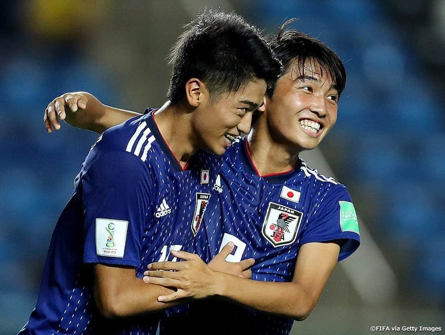 日本サッカー協会さんのインスタグラム写真 - (日本サッカー協会Instagram)「📸Match photos｜#U17日本代表 は10月27日(日)、FIFA U-17ワールドカップブラジル2019のグループステージ初戦でU-17オランダ代表と対戦しました。日本は序盤こそ相手の攻勢に苦しめられましたが、粘り強い守りから徐々にペースを掴むと、FW若月大和選手（桐生第一高）の2得点などで合計3得点。相手の攻勢も最後まで跳ね返し、初戦を3-0の完勝で飾る最高のスタートを切りました。 ・ 🏆FIFA U-17ワールドカップブラジル2019 🇯🇵U-17日本代表 3-0 U-17オランダ🇳🇱 📅10/28(月) 8:00KO 📍Estadio Kleber Andrade ・ GK 1 #鈴木彩艶 （#浦和レッズユース ） DF 2 #鈴木海音（#ジュビロ磐田U18 ） 3 #半田陸（#モンテディオ山形ユース ） 4 #中野伸哉（#サガン鳥栖U18 ） 5 #畑大雅 （#市立船橋高 ） MF 6 #藤田譲瑠チマ（#東京ヴェルディユース ） 8 #成岡輝瑠（#清水エスパルスユース ）→85' MF 14 #中野桂太　（#京都サンガＦＣU18 ) 7 #三戸舜介（#JFAアカデミー福島U18 ）→80' MF 19 #田村蒼生 （#柏レイソルU18 ） 17 #田中聡（#湘南ベルマーレU18 ） FW 9 #若月大和（#桐生第一高 ）→80' FW 11 #唐山翔自 （#ガンバ大阪ユース ） 10 #西川潤（#桐光学園高 ） ・ 監督　森山佳郎 ・ 🏆FIFA U-17ワールドカップブラジル2019 グループＤ 📅10/28(月) 8:00KO 3-0 U-17オランダ🇳🇱 📅10/31(木) 8:00KO vs U-17アメリカ🇺🇸 📅11/3(日) 8:00KO vs U-17セネガル🇸🇳 ※すべて日本時間 ・ 📺J SPORTS／BSフジ 👉大会情報はJFA.jpへ #U17WC」10月28日 13時29分 - japanfootballassociation