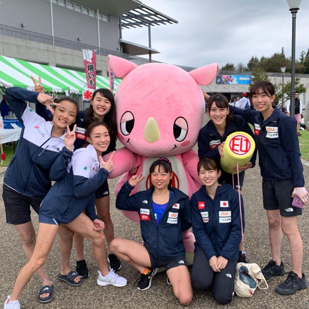 田嶋あいかさんのインスタグラム写真 - (田嶋あいかInstagram)「Lead World Cup Final Round in Inzai🎌  リードワールドカップ最終戦は8位で終了。 決勝には残れたものの、予選から決勝を通して内容的には全く良いものではありませんでした。 今回は上手く調整ができていたので余計に悔しいです。 決勝8位の沼から早く抜け出したい...🤦‍♀️ 選手の皆さん、関係者の皆様お疲れ様でした🙇 そして @shimihiro_ 優勝おめでとう🙌 . . 📸: @shintaozawa  素敵な写真ありがとうございます🙇  @mammut_japan  @unparallelup  #unparallelup  @organicclimbing」10月28日 13時36分 - tajimaaika