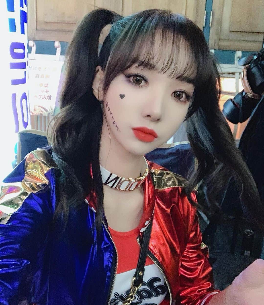 ミンヒ のインスタグラム：「푸딩~~ . . #이태원#할로윈#할리퀸」