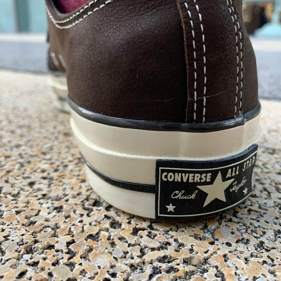 MAX鈴木さんのインスタグラム写真 - (MAX鈴木Instagram)「クッション性の良さに驚きを隠せない。  マジで歩くのが楽しい‼️ チャックテイラー☆☆☆ #チャックテイラー #コンバース #converse」10月28日 15時20分 - max_suzuki