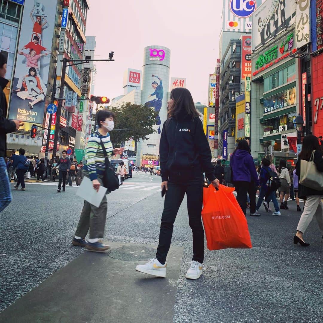 安田祐香さんのインスタグラム写真 - (安田祐香Instagram)「渋谷にいきました。 東京はとても都会」10月28日 18時45分 - oo_______yuka