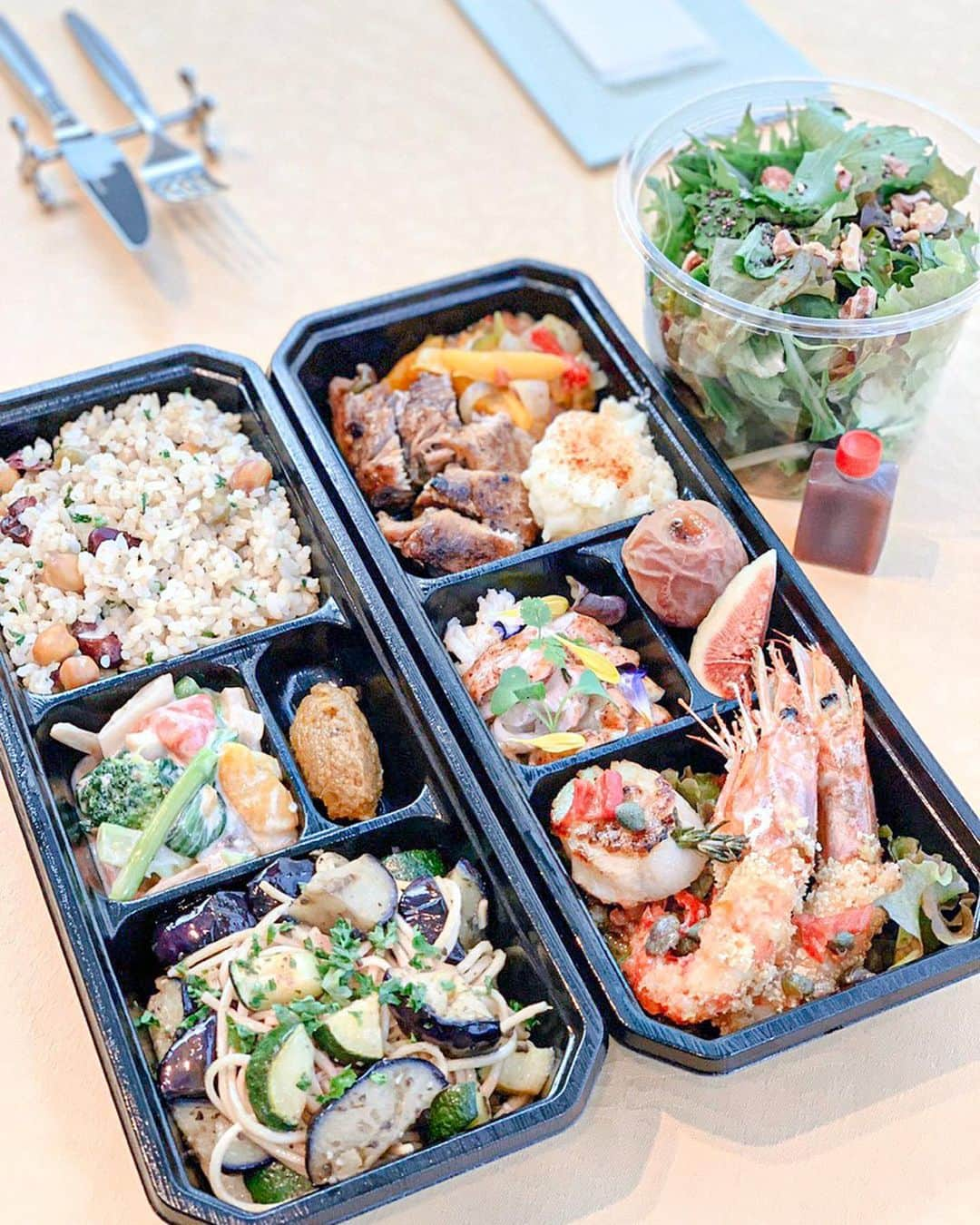 三竿健斗さんのインスタグラム写真 - (三竿健斗Instagram)「栄養満点オーガニック弁当🍽 スタジアムでのスポーツ観戦や時間がない時に車で食べてます。  ヘルシーなお店探すのにハマってます。🤓 #お弁当  #グルテンフリー #オーガニック弁当 #高タンパク」10月28日 19時53分 - kento_misao