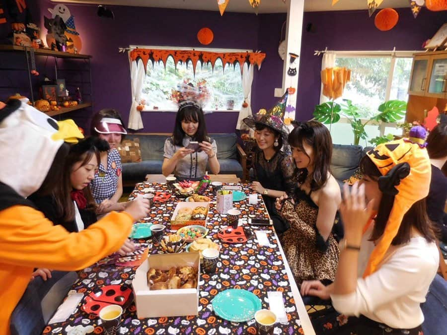 怜花さんのインスタグラム写真 - (怜花Instagram)「楽しかったー！！🎃💜 ・ ・ #halloween #halloweenparty #ハロウィン #ハロウィンパーティー  #仮装 #コスプレ #仮装女子会 #レンタルスペース」10月28日 20時05分 - reika_0419