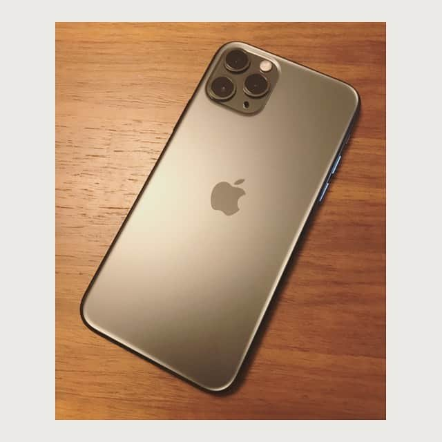 矢口真里さんのインスタグラム写真 - (矢口真里Instagram)「念願のiPhone11Pro😂✨ 実はずっとiPhone7でした🤔💦 嬉しすぎる😭✨ ポートレートで写真いっぱい撮ろうっと😊✨」10月28日 20時14分 - mariyaguchi_official