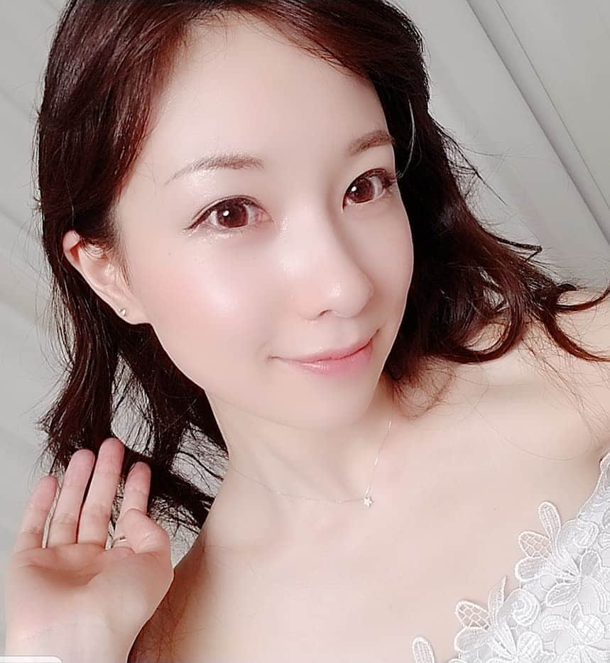 yukapinのインスタグラム：「見た目ももちろ内面もしっかりスキルアップしていきたいなと思う今日この頃。  #美肌　#美白　#食事改善 #筋トレ #語学 #fashion　#model #日本　#海外 #世界 #newwalkers #星那優歌 #星那優歌のせなちゃんねる #linelive」