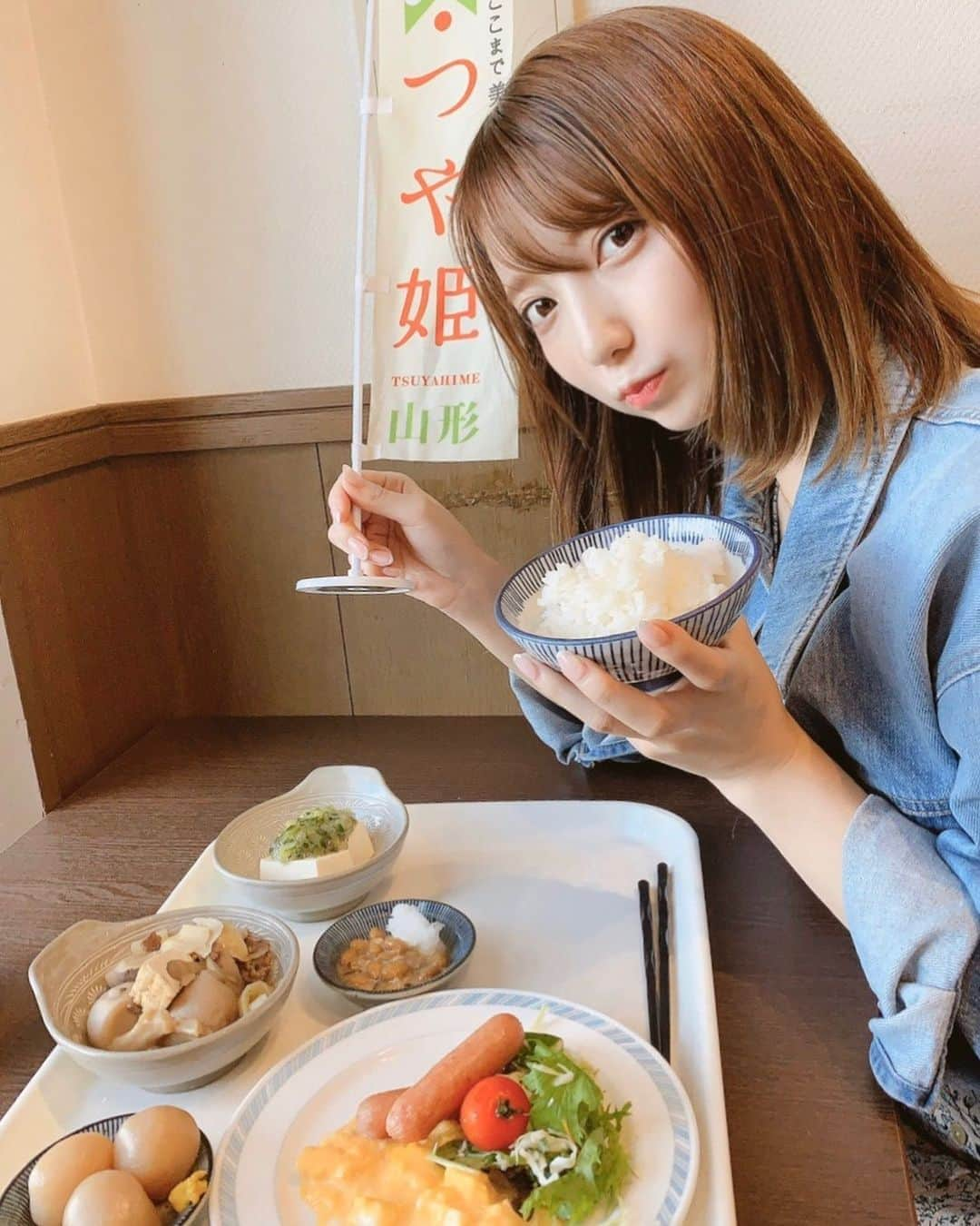 堀みづきさんのインスタグラム写真 - (堀みづきInstagram)「「月のホテル」グループのホテルイン酒田で朝食🍴 朝からもりもり食べて元気が出ました💪💪 山形名物の芋煮や玉こんにゃく、山形のだしが食べられるのが嬉しい🥺✨ つや姫のお米も大好きです🍚 #山形県 #酒田市 #酒田駅 #ホテルイン酒田　#庄内 #光の湊 #月のホテル #月のホテルアンバサダー #tsukinohotel #hotel #PR」10月28日 20時36分 - mizuki_027