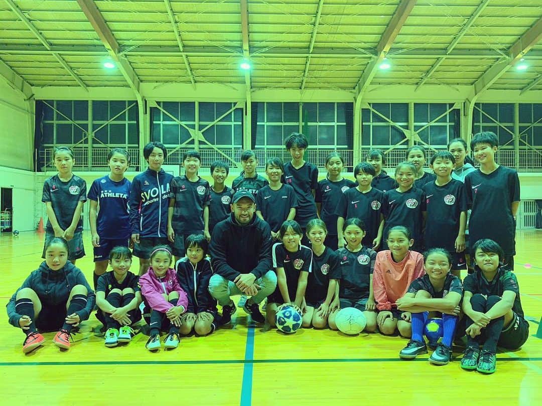川又堅碁さんのインスタグラム写真 - (川又堅碁Instagram)「今日はオフを利用して将来のなでしこに会ってきました☺️夢に向かって頑張って💪 いい機会を与えてくれてありがとうございました！子供たちに負けないように僕もがんばります！！ #スキルアップなでしこ #浜松 #小学生女子」10月28日 20時44分 - kawamatakengo_official