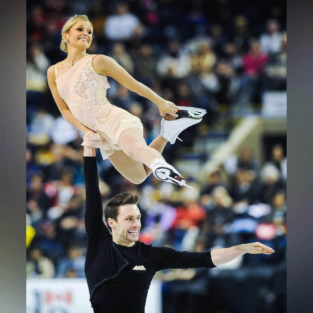 ISUグランプリシリーズさんのインスタグラム写真 - (ISUグランプリシリーズInstagram)「Final Results for the Pairs at Skate Canada: 🥇 @aleksandraboikova / @dimakozlovski 🇷🇺 🥈 @kirsten_mt / @marinarosauce1 🇨🇦 🥉 @_tarasova_evg / @morozov_v92 🇷🇺 #GPFigure #FigureSkating」10月28日 20時57分 - isufigureskating_x