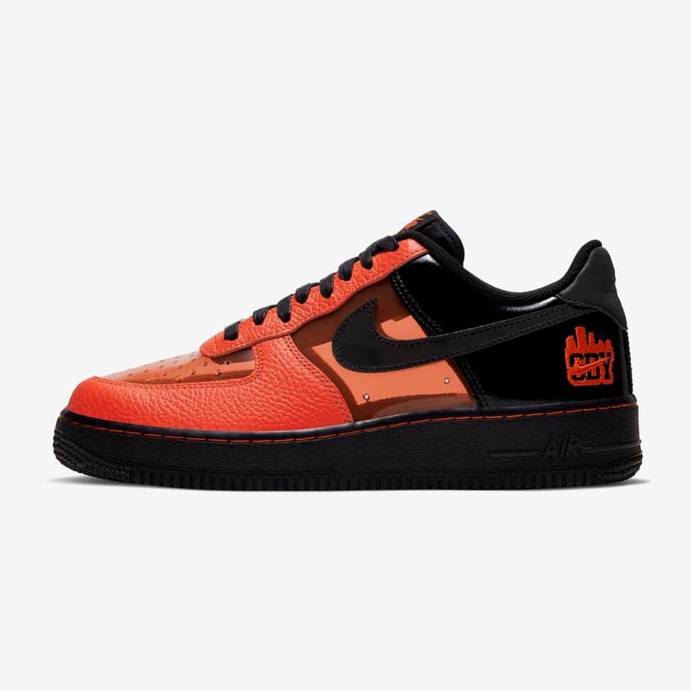HYPEBEASTさんのインスタグラム写真 - (HYPEBEASTInstagram)「@hypebeastkicks: @nike is paying homage to the Shibuya ward of Tokyo with a special pack of Air Force 1s. It includes a “Halloween” pair which was previously teased by @atmos_japan founder @koji198139, as well as two more bold “Subway” makeups that interpret Shibuya in a different way. The “Halloween” iteration will release on October 30, while the two “Subway” styles will arrive two days later on November 1 exclusively on Nike SNKRS in Japan. ⁠⠀ Photo: Nike」10月28日 22時11分 - hypebeast